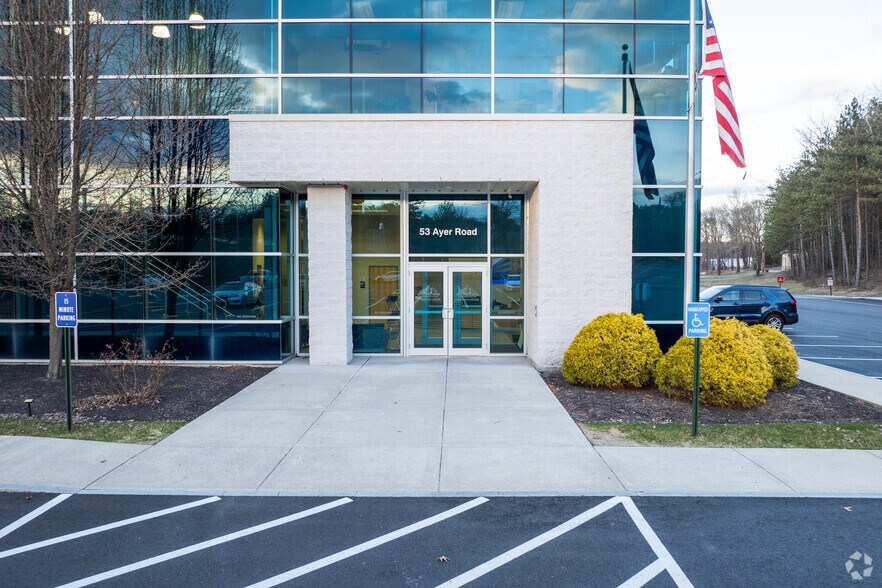 More Photos Of 53 Ayer Rd, Littleton Warehouse For Lease