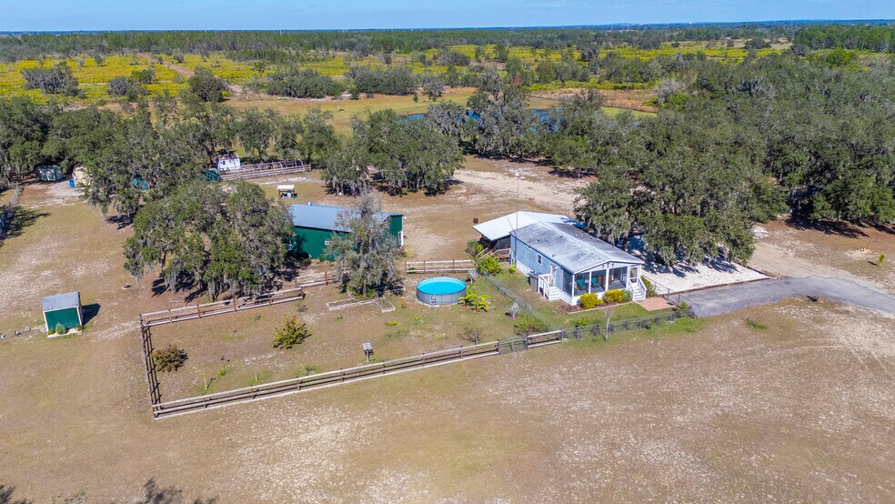 More Photos Of 4900 J Jackson Rd, Fort Meade Flex For Sale
