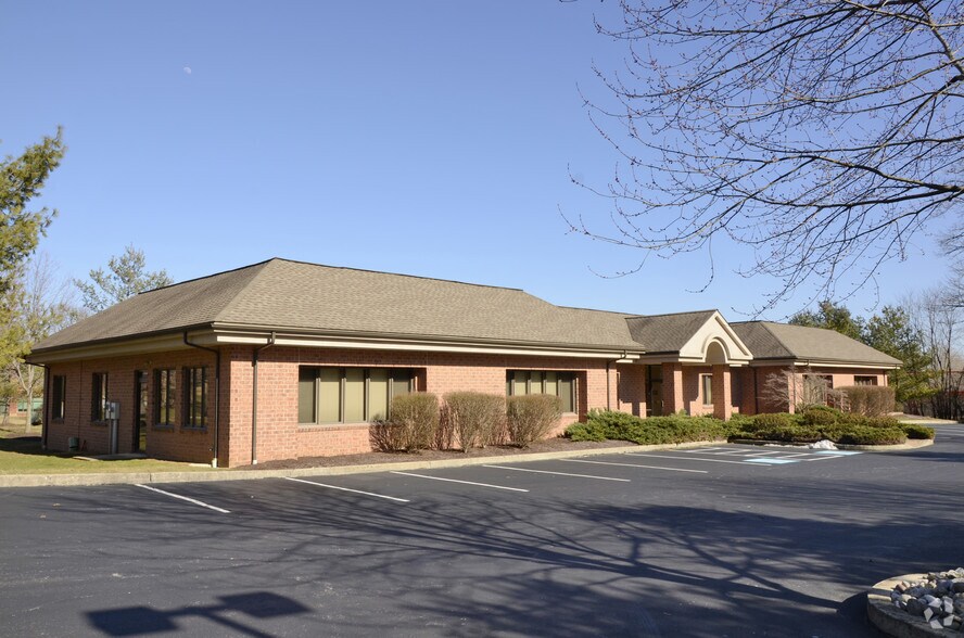 More Photos Of 59 General Warren Blvd, Malvern Medical For Lease