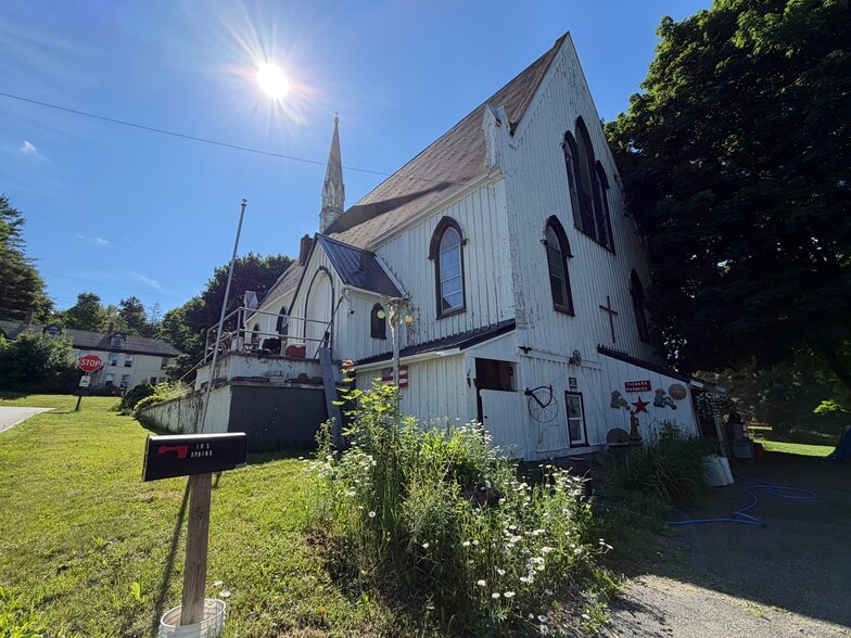 More Photos Of 103 Spring St, Dexter Religious Facility For Sale