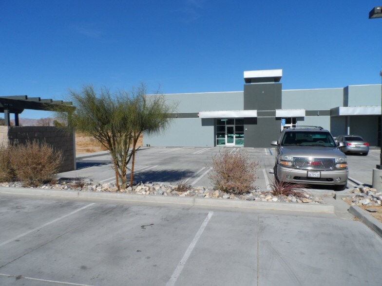 More Photos Of 21031 Constitution Dr, California City Medical For Lease