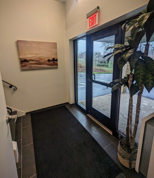 More Photos Of 101 Orchard Dr, Trafford Medical For Lease