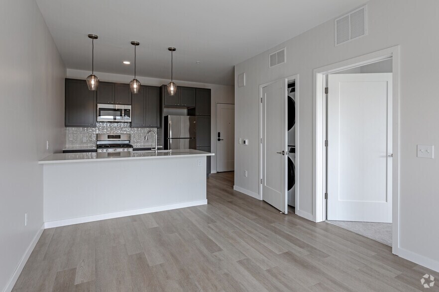 More Photos Of 8594 Excelsior Blvd, Hopkins Apartments For Lease