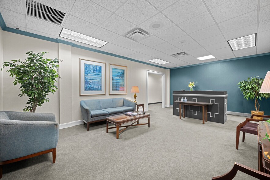 More Photos Of 1411 West Ave, Austin Office For Sale