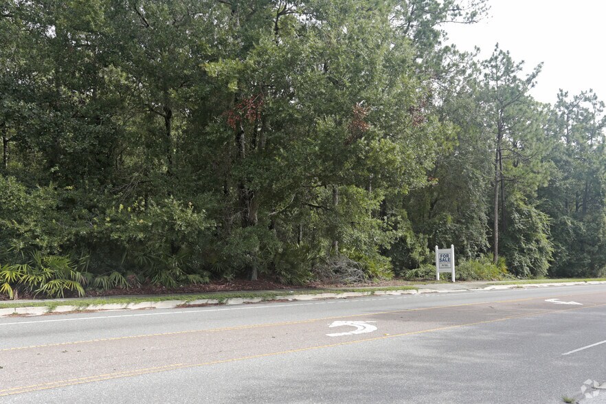 More Photos Of 3800 N Old Middleburg Rd, Jacksonville Land For Sale