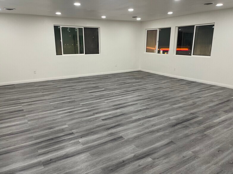 More Photos Of 1615 E Plaza Blvd, National City Office For Sale