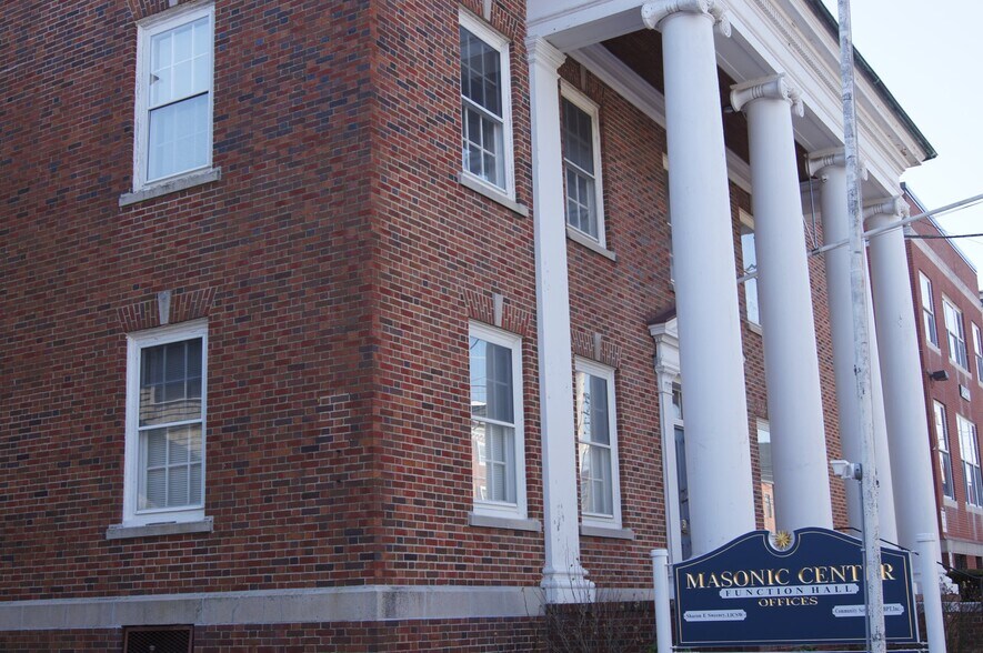 Primary Photo Of 31 Green St, Newburyport Office For Lease