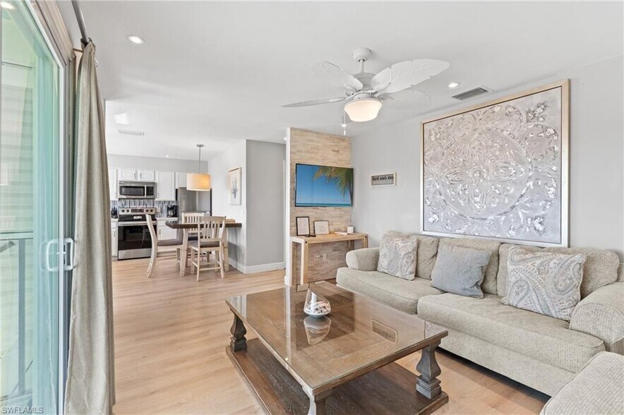 More Photos Of 423 Lazy Way, Fort Myers Beach Apartments For Sale