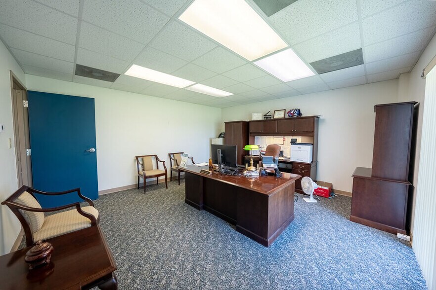 More Photos Of 96 Cohen Walker Dr, Warner Robins Medical For Sale