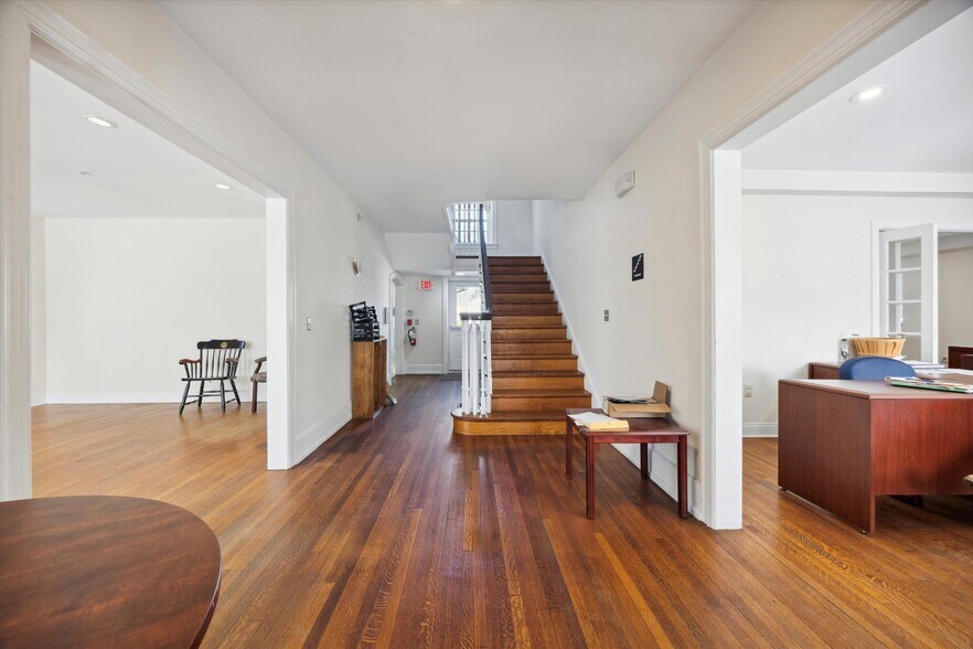 More Photos Of 400 E 21st St, Chester Office For Sale