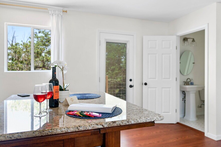 More Photos Of 1470 S Cranes Mill Rd, New Braunfels Lodge Meeting Hall For Sale