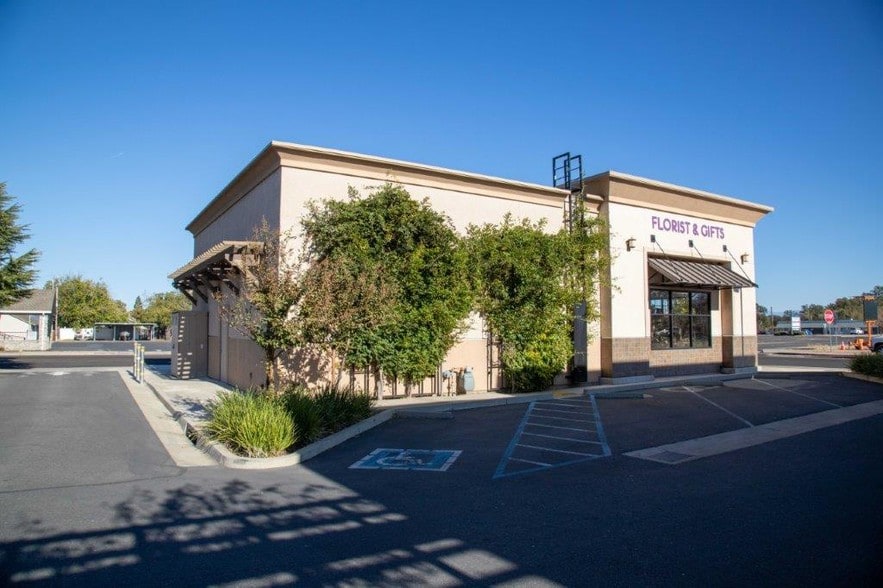 More Photos Of 2820 Freeman St, Anderson Freestanding For Lease