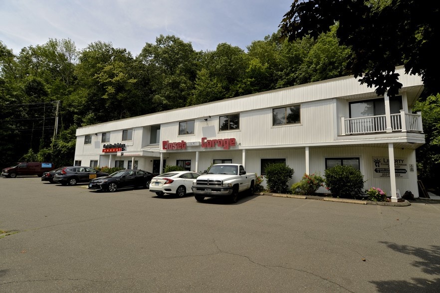 More Photos Of 51 Sugar Hollow Rd, Danbury Medical For Lease