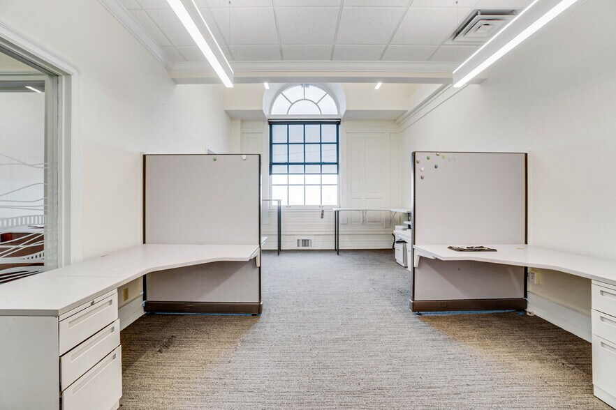 More Photos Of 701 5th St, Eureka Office Residential For Sale