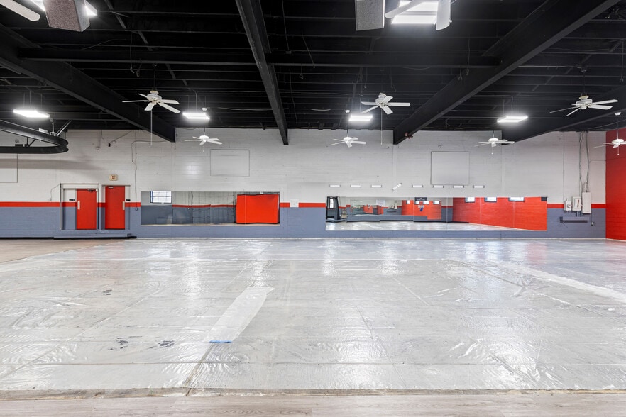 More Photos Of 3626 Winding Way, Newtown Square Warehouse For Sale