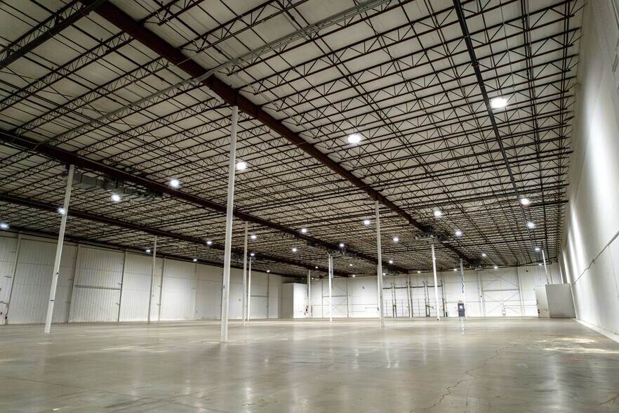More Photos Of 2530 Pearl Buck Rd, Bristol Warehouse For Lease