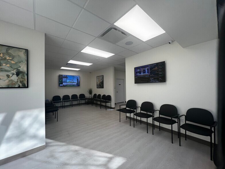 More Photos Of 1895 Walt Whitman Rd, Melville Medical For Lease