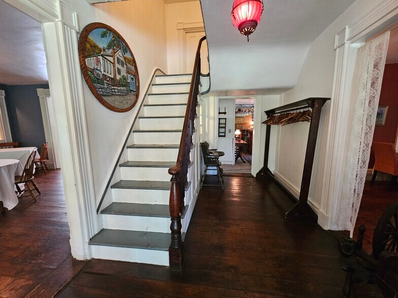 More Photos Of 38 Bellvale Lakes Rd, Warwick Restaurant For Sale