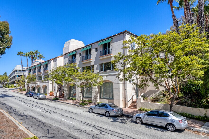 More Photos Of 550 Silver Spur Rd, Rancho Palos Verdes Office For Lease