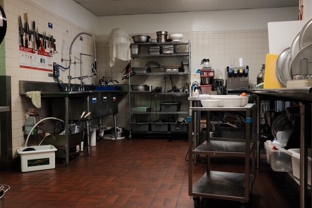 More Photos Of 2801 W I-240 Service Rd, Oklahoma City Restaurant For Sale
