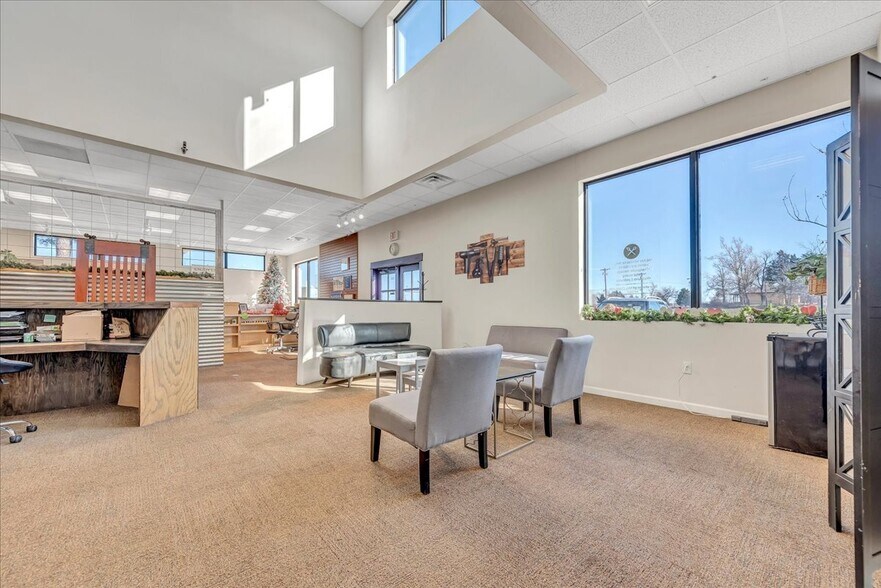 More Photos Of 2230 S Division St, Guthrie Storefront Retail Office For Lease