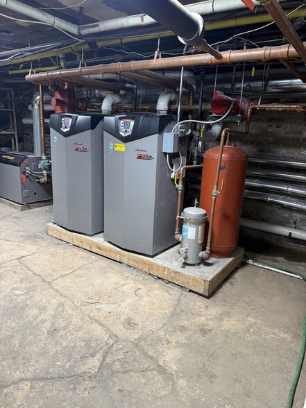 More Photos Of 716 Clark St, Evanston Apartments For Sale