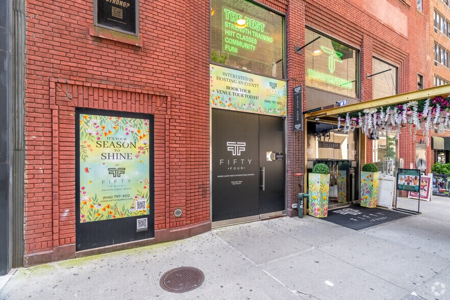 More Photos Of 226 E 54th St, New York Office For Sale