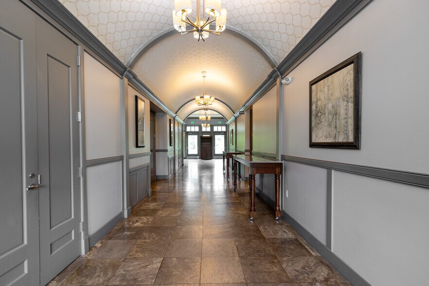 More Photos Of 3920 Gulf Fwy, Dickinson Lodge Meeting Hall For Sale