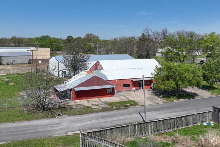 More Photos Of 603 Elgin St, Muskogee Manufacturing For Sale