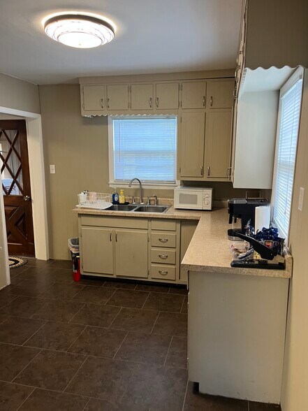 More Photos Of 4715 Lincolnway East, Mishawaka Office For Sale