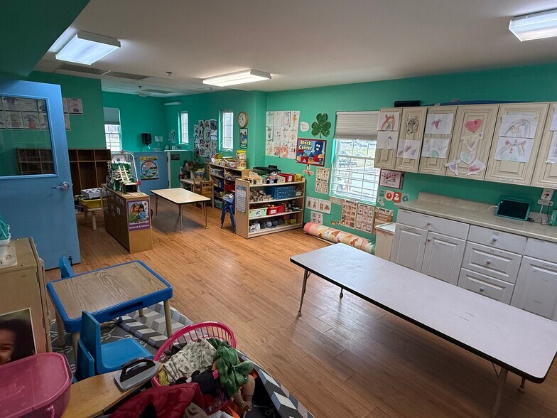 More Photos Of 24 Cherry Tree Farm Rd, Middletown Daycare Center For Sale