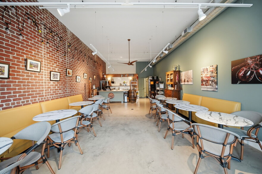 More Photos Of 300 Mason Ave, Cape Charles Apartments For Sale