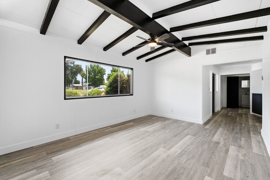 More Photos Of 1012 Hale Ave, Corcoran Office Residential For Sale