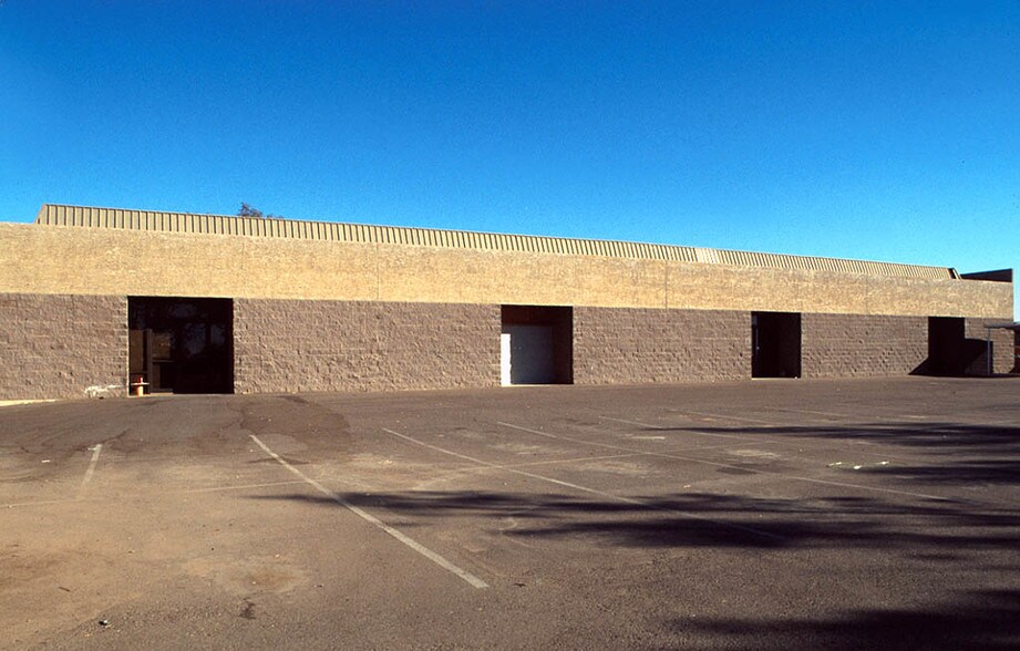 More Photos Of 21636 N 14th Ave, Phoenix Warehouse For Lease