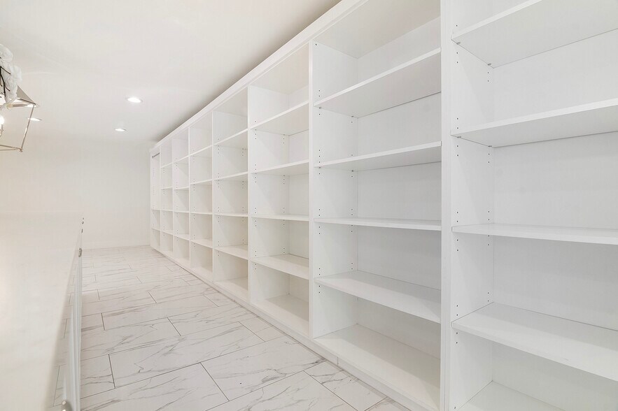 More Photos Of 6017 Melrose Ave, Los Angeles Storefront Retail Residential For Lease