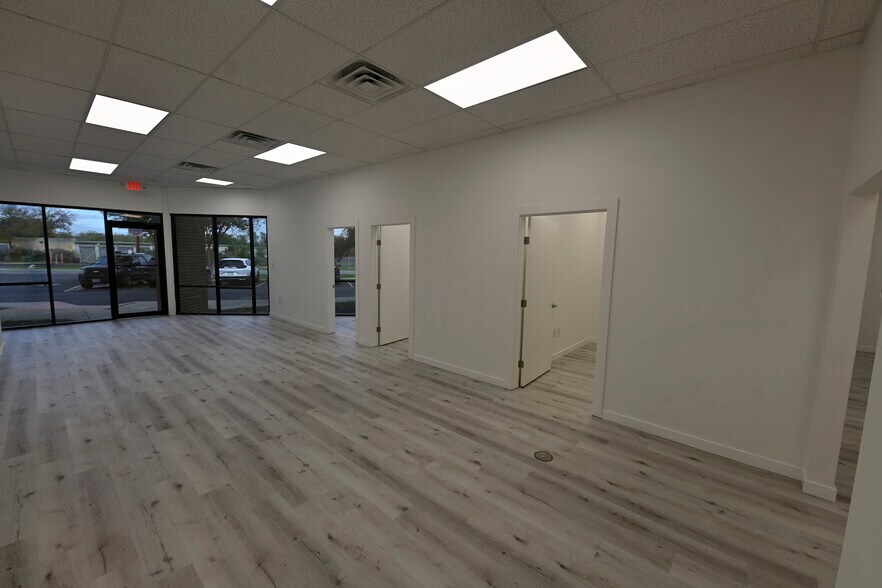 More Photos Of 1313 SE Military Dr, San Antonio Office For Lease