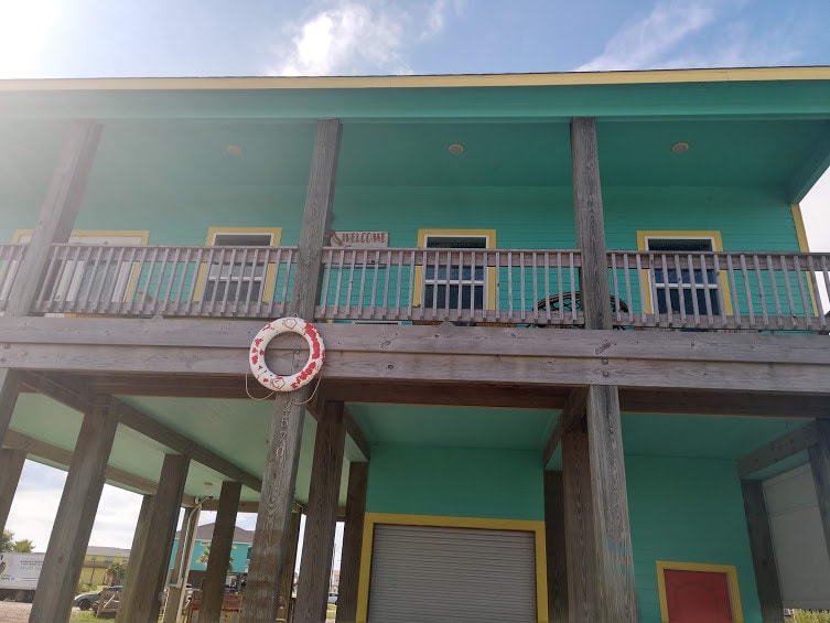 More Photos Of 2570 Hwy 87, Crystal Beach Freestanding For Sale