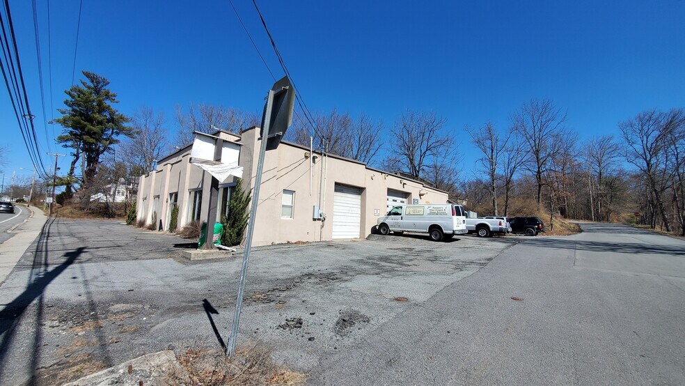 More Photos Of 2420 Rt 52, Pine Bush Light Distribution For Sale