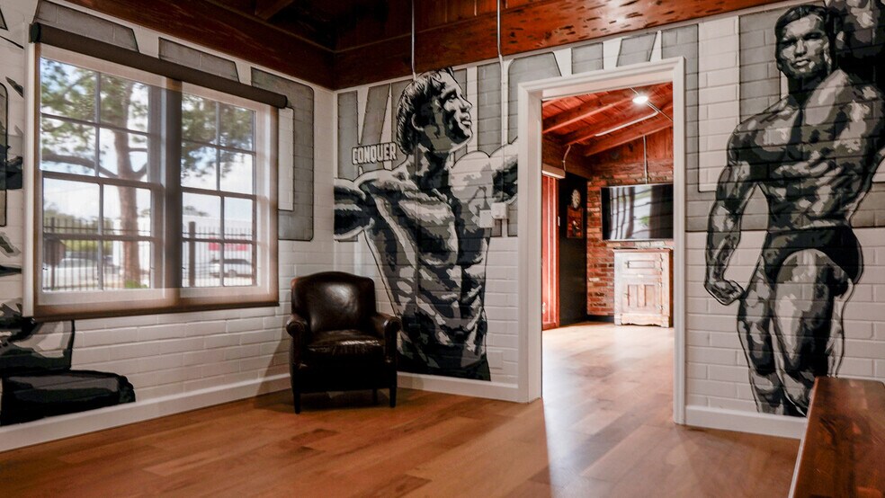 More Photos Of 3508 S Manhattan Ave, Tampa Health Club For Sale