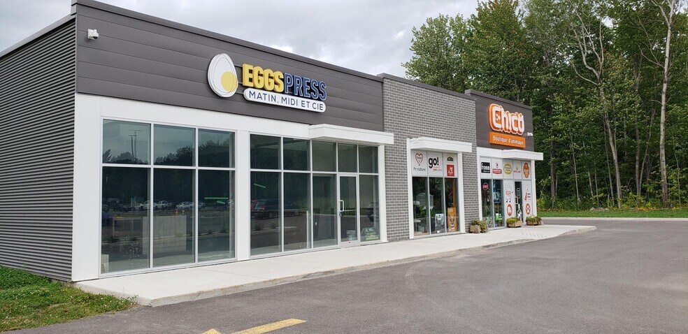 More Photos Of 465 Av Bethany, Lachute General Retail For Lease