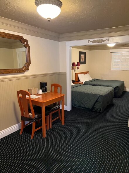 More Photos Of 550 S Auburn St, Colfax Hotel For Sale