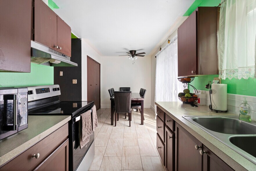 More Photos Of 1022-1092 Savage Rd NE, Salem Apartments For Sale