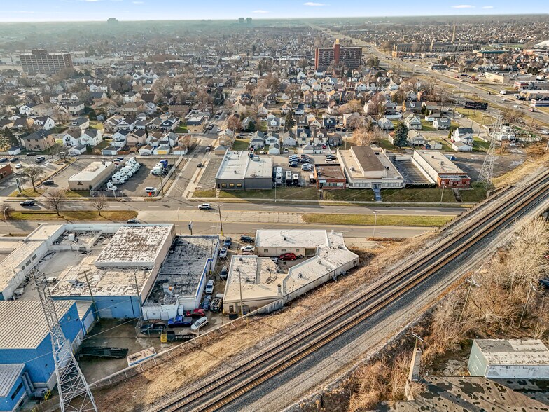 More Photos Of 5420 Oakman Blvd, Dearborn Warehouse For Sale