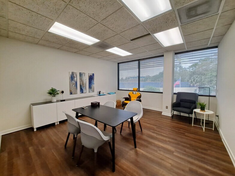 More Photos Of 4215 Southpoint Blvd, Jacksonville Medical For Lease