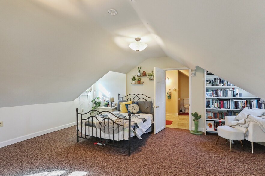More Photos Of 14111-14113 Pennsylvania Ave, Hagerstown Freestanding For Sale