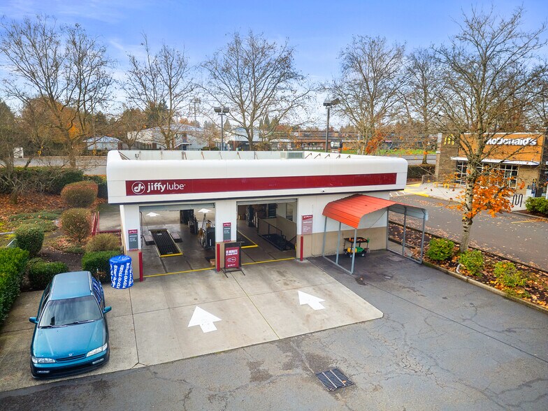 Primary Photo Of 2500 SE 165th Ave, Vancouver Auto Repair For Sale