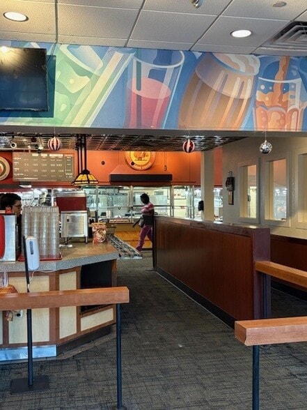 More Photos Of 389 Winchester Park Blvd, Boynton Beach Restaurant For Sale