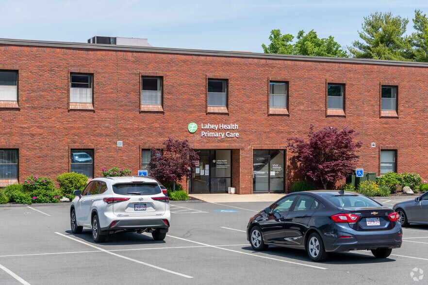 More Photos Of 5 Federal St, Danvers Medical For Sale