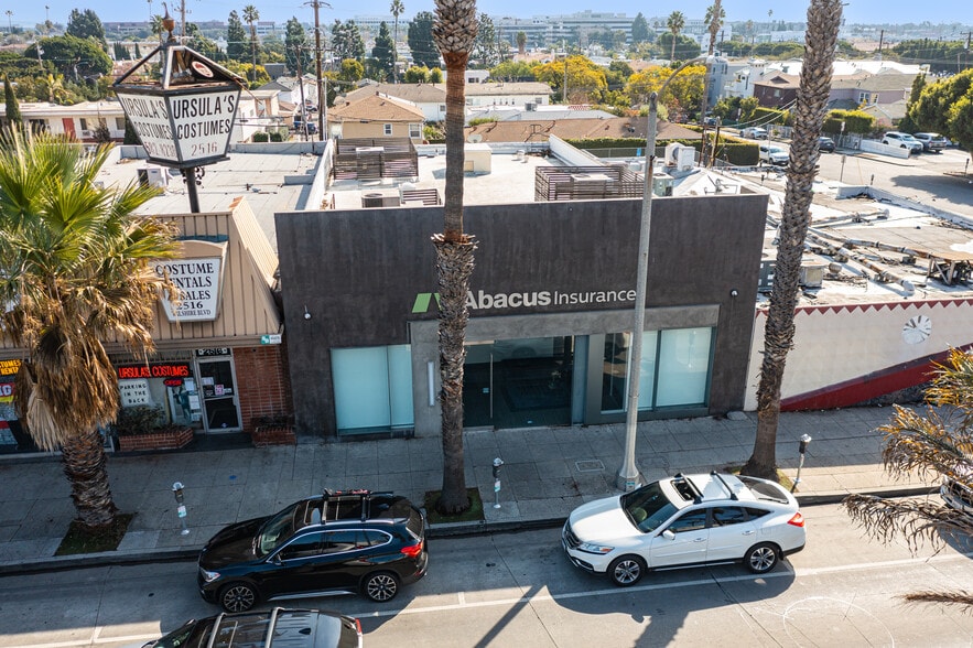 More Photos Of 2512 Wilshire Blvd, Santa Monica Storefront Retail Office For Lease