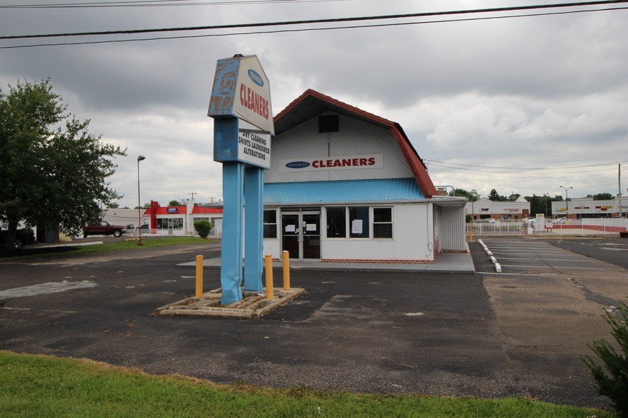 More Photos Of 905 W Trenton Ave, Morrisville Freestanding For Lease